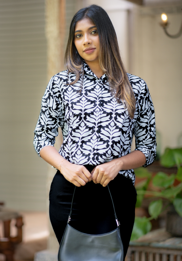 LORIDA BLACK PRINTED BLOUSE